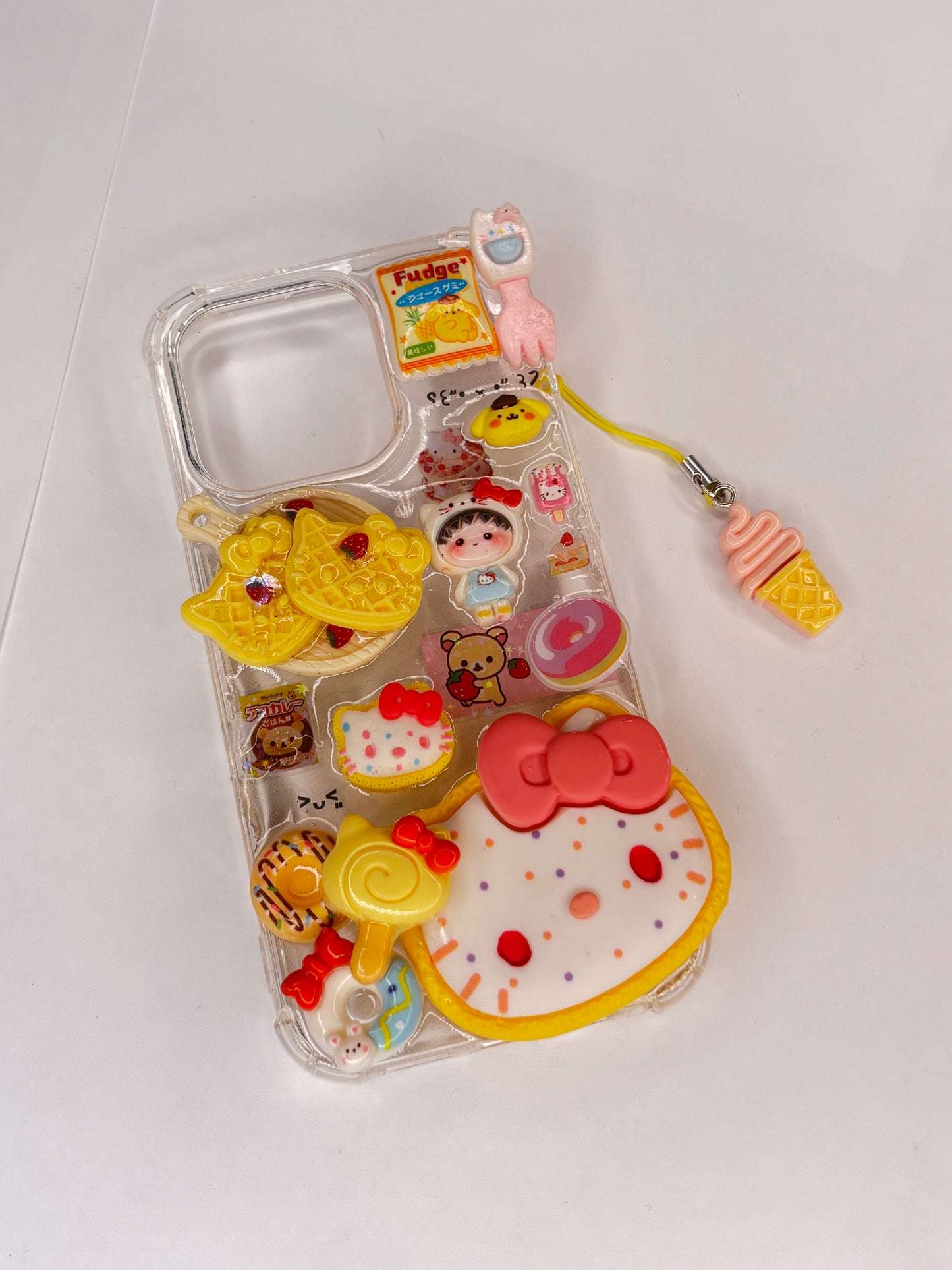 Kawaii Hello Kitty Dessert iPhone 15pro Case