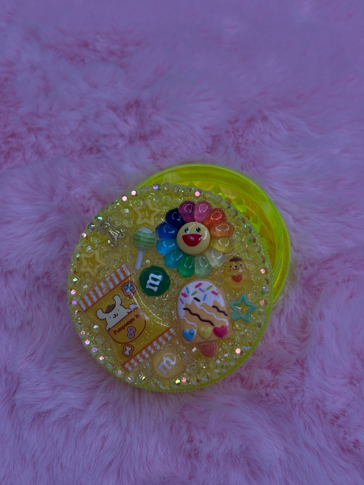 Freestyle yellow grinder