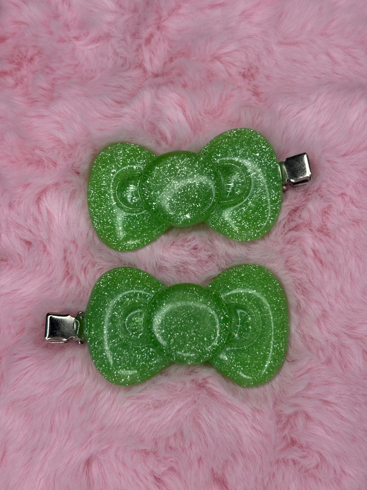 green glitter bow clips